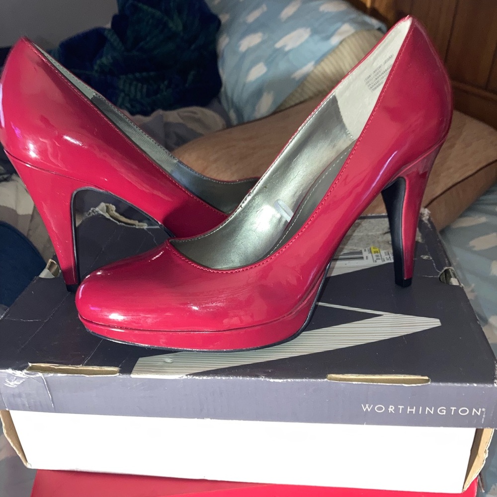 Worthington Women's Classic Red Heels